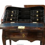 gradin-interieur-de-bureau-a-pente